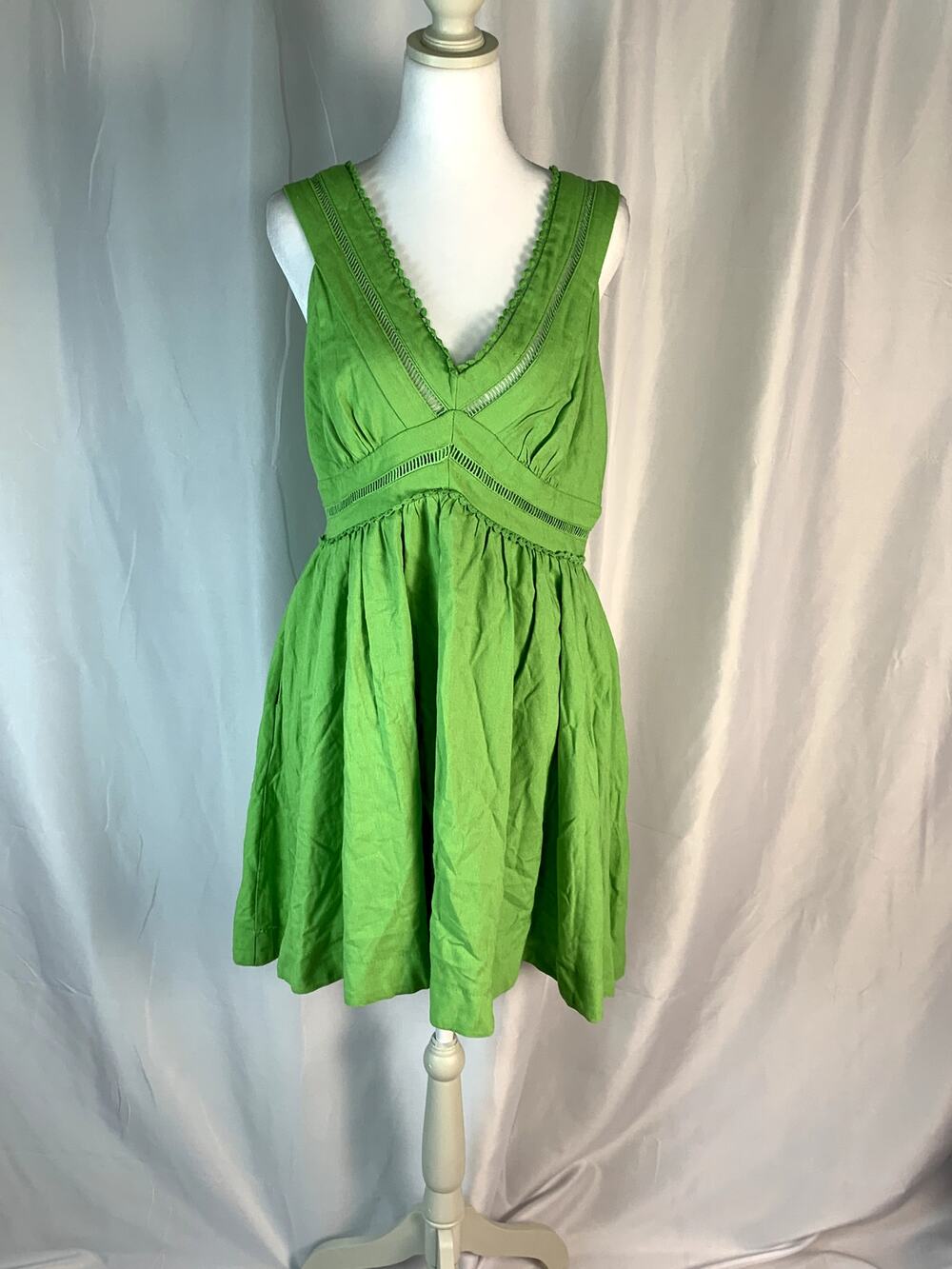 Taylor Petite V-Neck Sleeveless Lace Dress – Lime Green – Size 10P – NWT